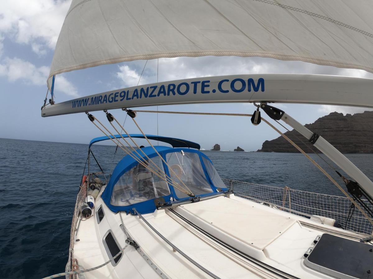Magnifico Barco En La Graciosa Hotel Caleta de Sebo Luaran gambar