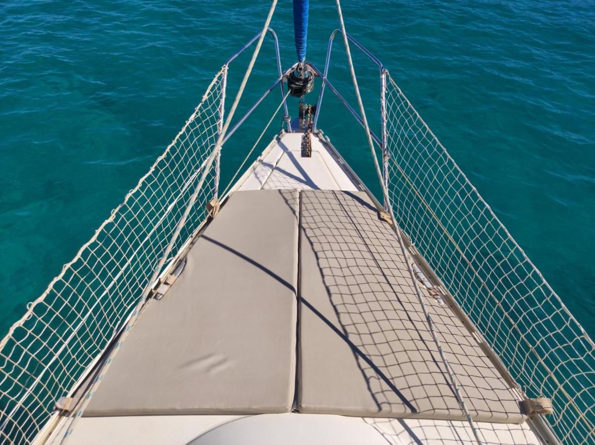 Magnifico Barco En La Graciosa Hotel Caleta de Sebo Luaran gambar