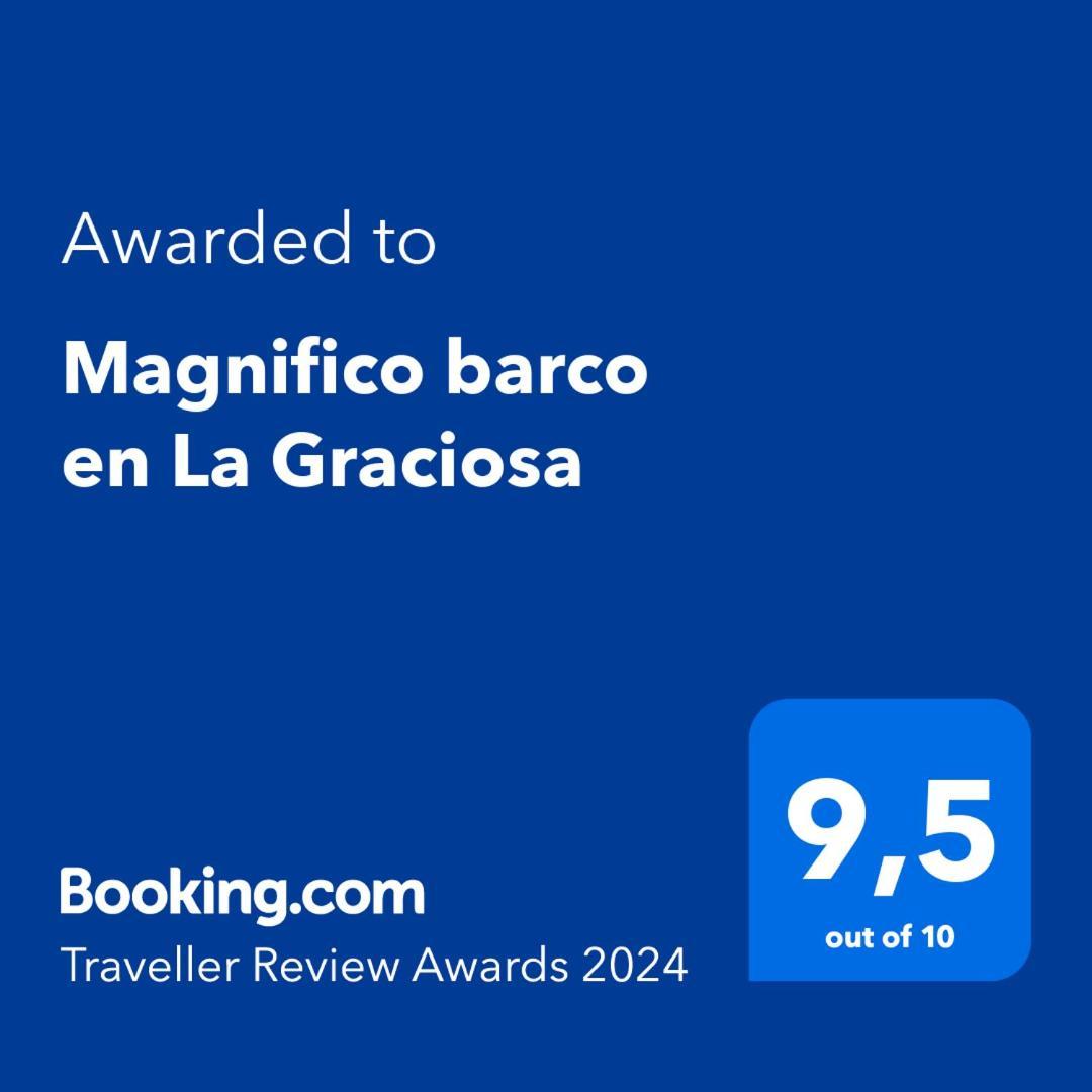 Magnifico Barco En La Graciosa Hotel Caleta de Sebo Luaran gambar